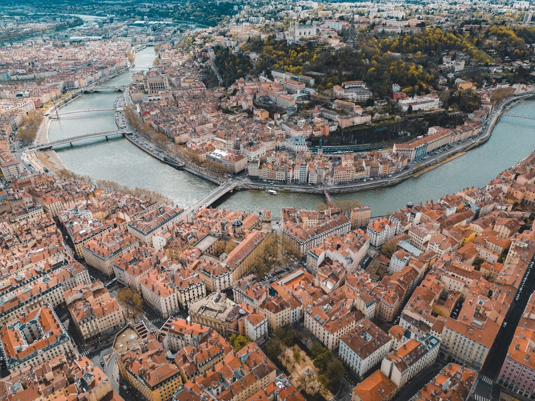 The cheap regions, whatever the season in Lyon